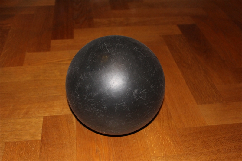 The ball (4)