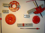 Addierer/Subtrahierer mit Raederkurbelgetriebe (erste Baustufe)
