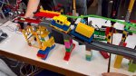 Bahn mit Lego-Zug